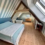 Casa vacanze Family House With Character, Large Garden Auderville