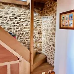 Casa vacanze Family House With Character, Large Garden *