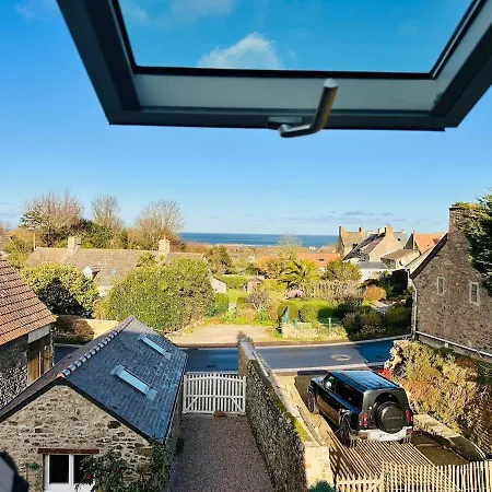 Semesterbostad Family House With Character, Large Garden Auderville