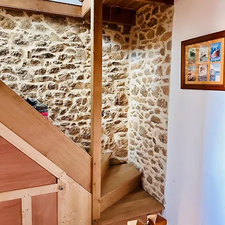 Hébergement de vacances Family House With Character, Large Garden *