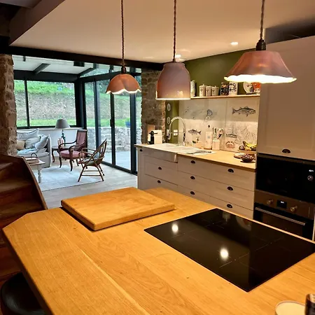 Family House With Character, Large Garden Hébergement de vacances